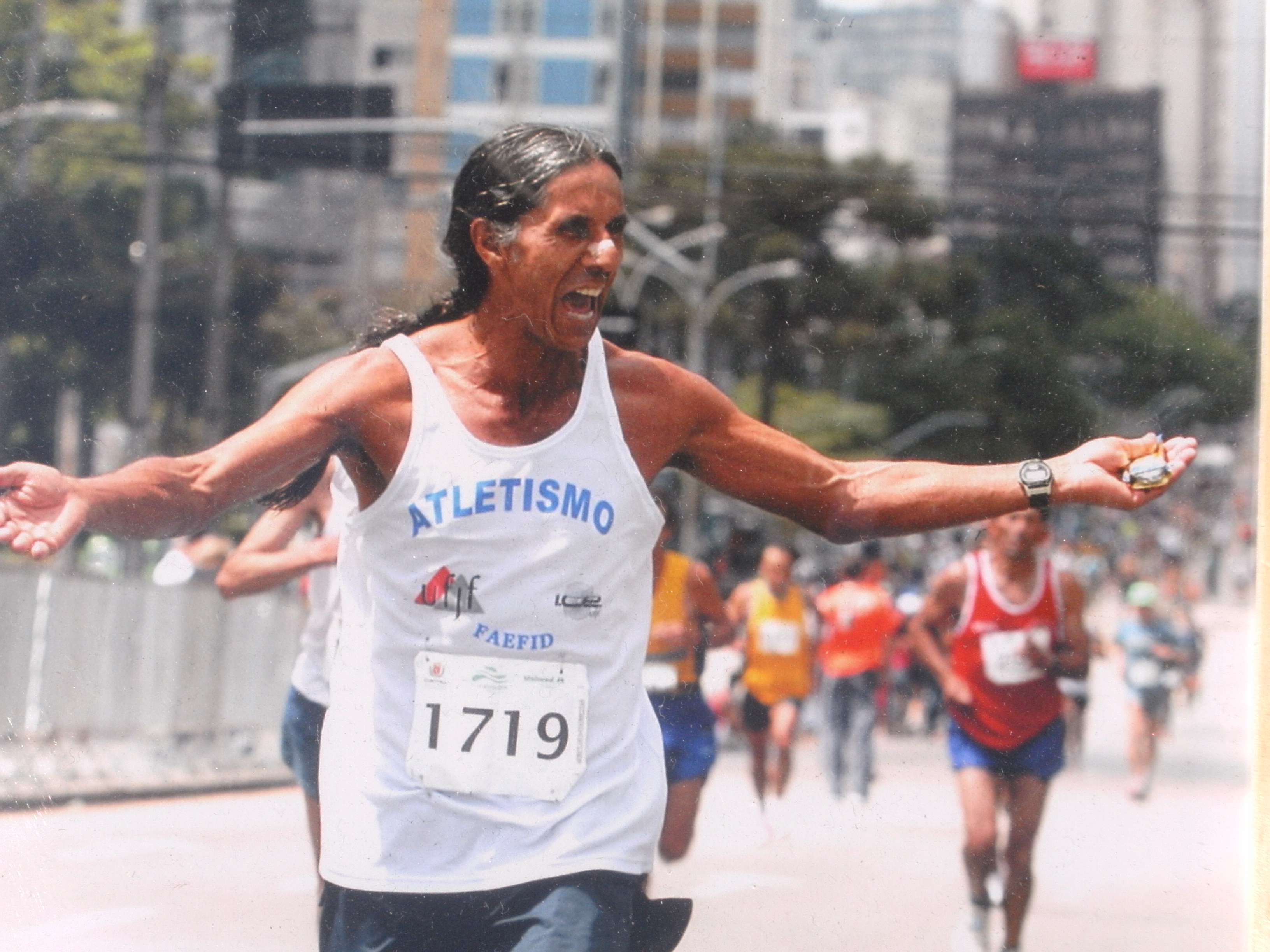 Leia mais sobre o artigo Corredores locais disputam Maratona no Rio e Meia Maratona em BH