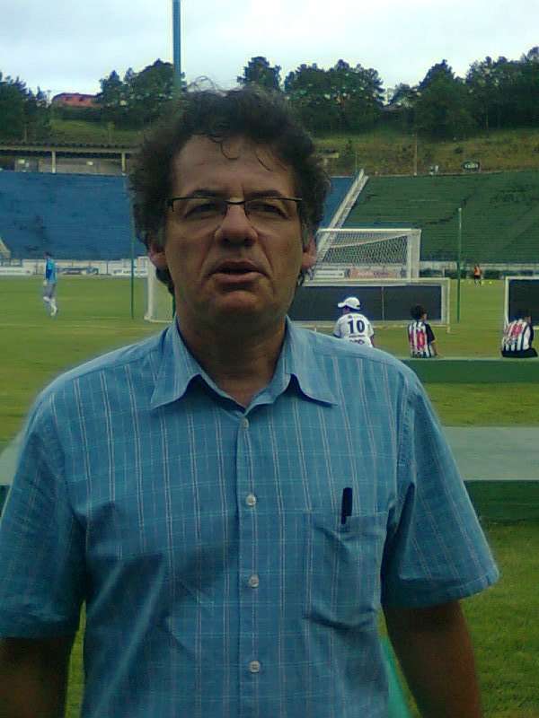 Leia mais sobre o artigo Álvaro Quelhas questiona os AAAs
