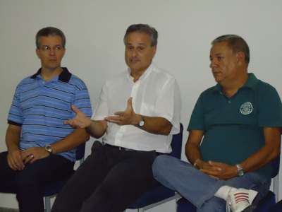 Leia mais sobre o artigo Clubes locais e Liga de Futebol se unem e querem apoio