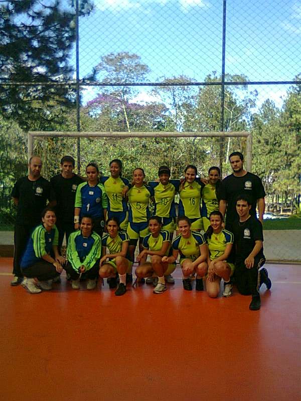 Leia mais sobre o artigo Sem vaga nos JIMI, handebol feminino do Sport não desanima