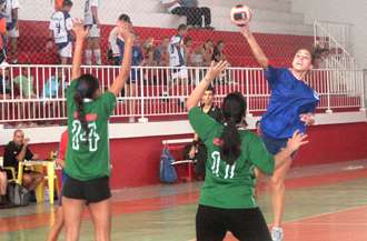 Leia mais sobre o artigo Intercolegiais: Veja todos os resultados do handebol
