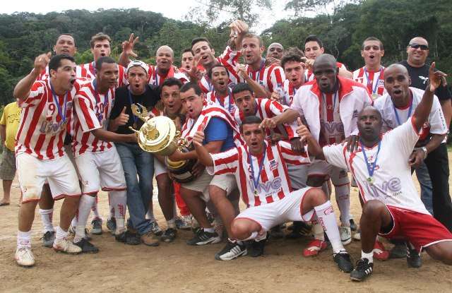 Leia mais sobre o artigo Tô Maluco é campeão da Copa Caem: 4 a 3 sobre Juventude Imperial