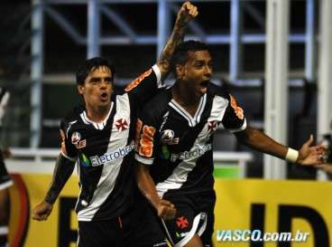 Leia mais sobre o artigo Golaço de Elton coloca o Vasco na semifinal da Copa do Brasil