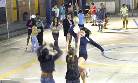 Leia mais sobre o artigo Escola Estadual São Pedro respira handebol