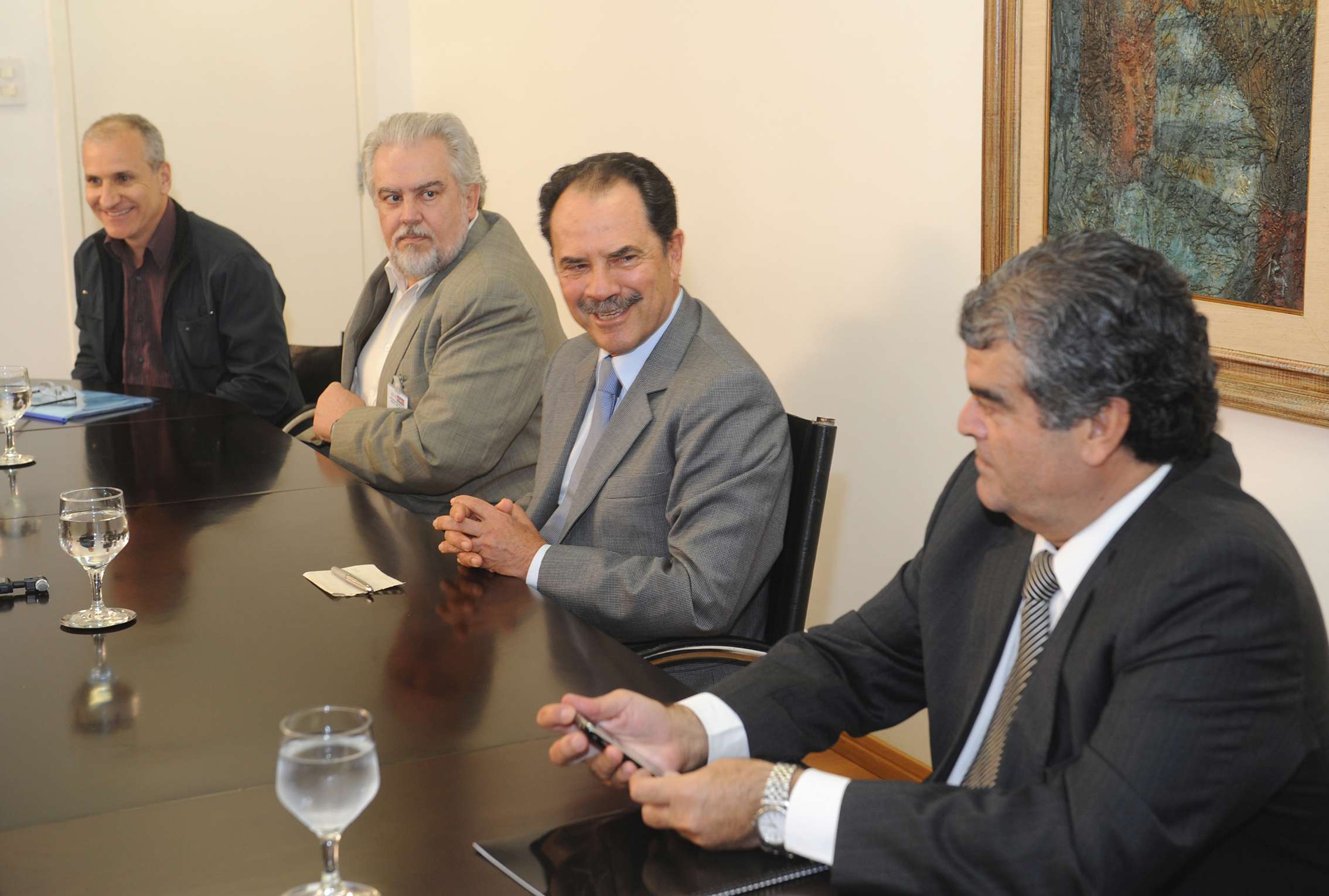 Leia mais sobre o artigo Prefeito fala sobre a parceria e projeções do esporte local