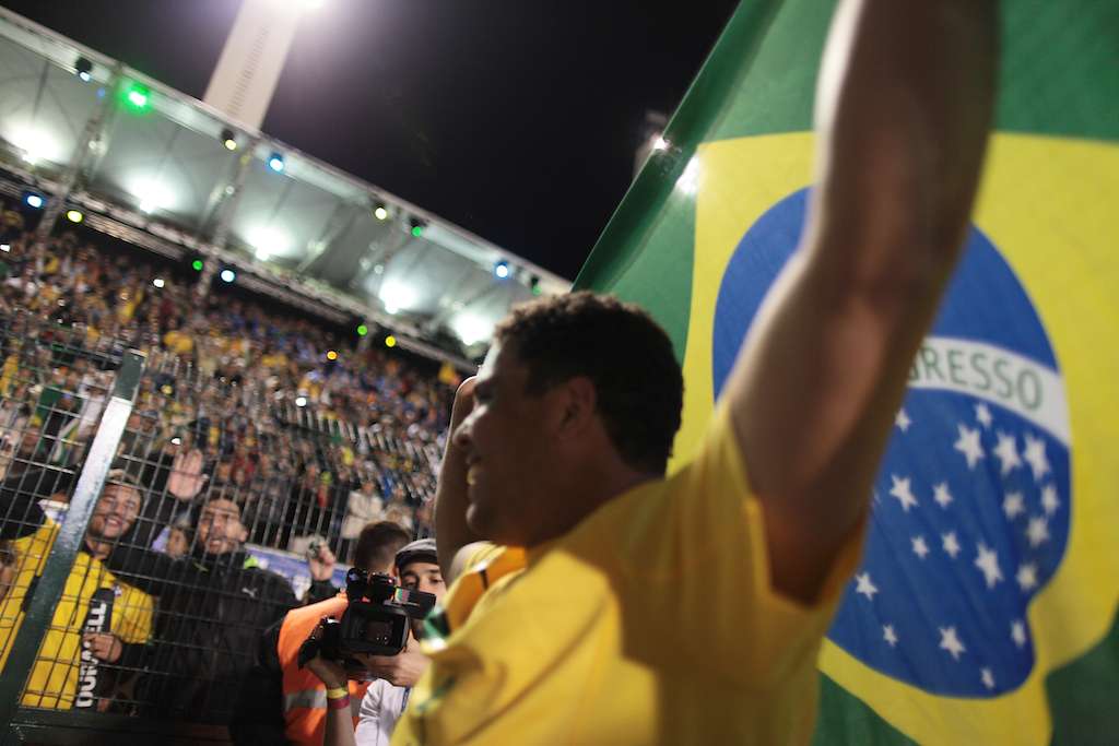 Leia mais sobre o artigo Brasil vence Romênia na despedida de Ronaldo. Ganso e Pato na Copa América