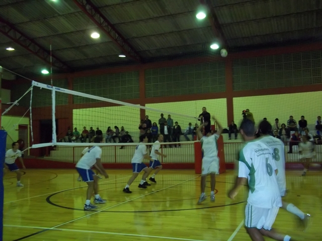 Leia mais sobre o artigo Jogos Sesi: rodada de quinta aponta mais dois campeões