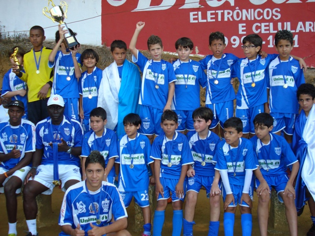 Leia mais sobre o artigo Aymorés vence Itararé e é campeão pré-mirim em Ubá
