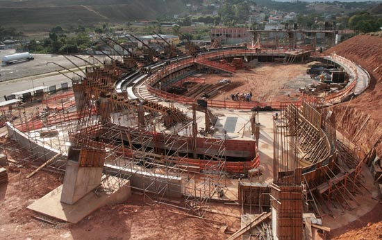 Leia mais sobre o artigo Ginásio: PJF anuncia início da concretagem das arquibancadas