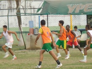 Leia mais sobre o artigo Festa? Técnico do juvenil do Sport quer seriedade em campo