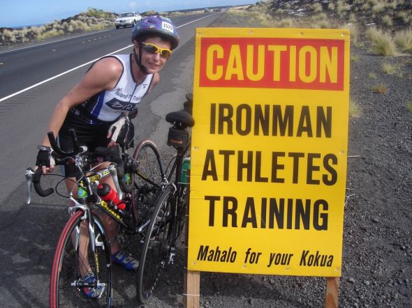 Leia mais sobre o artigo Triatleta Beatriz Hollanda morre em acidente na BR-040