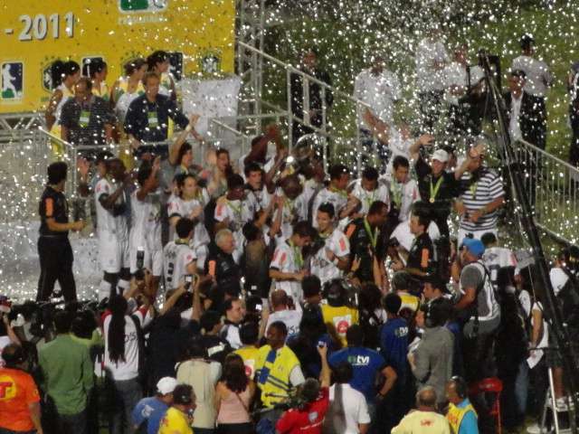 Leia mais sobre o artigo Tupi já enfrenta dura realidade em 2012, e ainda recebe prêmios por 2011
