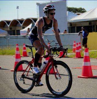 Leia mais sobre o artigo Atletas juiz-foranos brilham no Campeonato Carioca de Duathlon