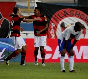 Leia mais sobre o artigo Flamengo sofre para marcar, mas Kleberson resolve