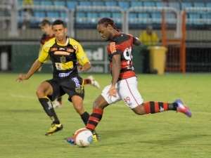 Leia mais sobre o artigo Mesmo com um a menos, Flamengo vira para cima do Voltaço: 4 a 2
