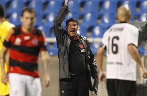 Leia mais sobre o artigo “Cavalo paraguaio” foi o Flamengo: 3 a 3