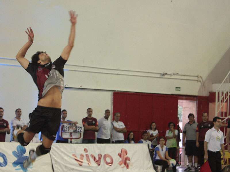 Leia mais sobre o artigo Veja como foi UFJF x Minas. E já saiu tabela dos playoffs da Superliga Masculina