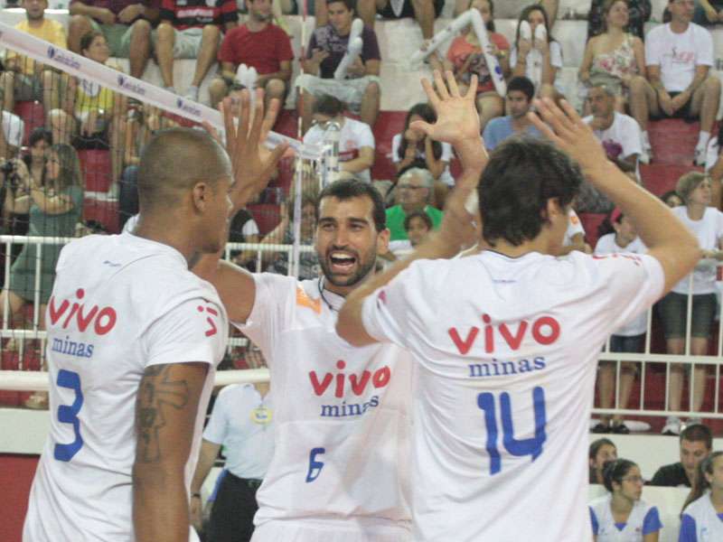 Leia mais sobre o artigo Superliga: definida primeira semi