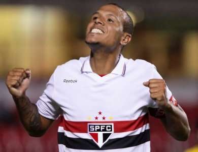 Leia mais sobre o artigo Copa do Brasil tem show de Luis Fabiano. Galo e Coelho se garantem