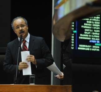 Leia mais sobre o artigo Câmara aprova Lei Geral da Copa com permissão para consumo de bebidas alcoólicas