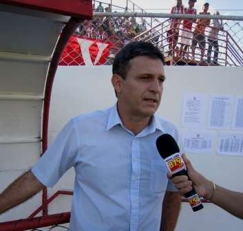 Leia mais sobre o artigo Welington Fajardo não é mais técnico do Villa Nova