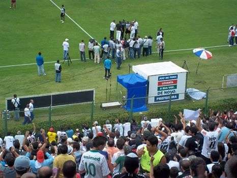 Leia mais sobre o artigo Tupi x Atlético abril 2012