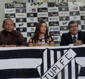 Leia mais sobre o artigo Diretoria aposta na musa para chamar a torcida. Veja esquema de transporte