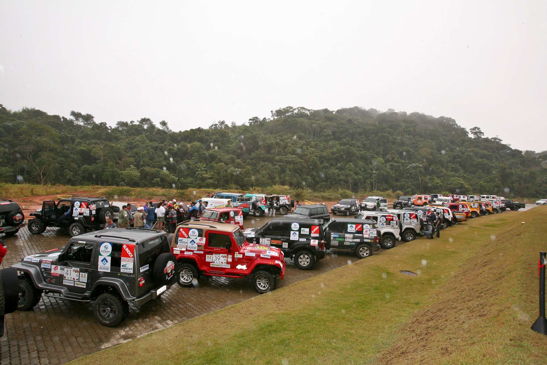 Leia mais sobre o artigo Caminho Novo Off-Road levanta poeira