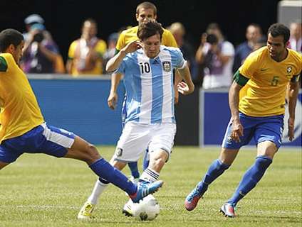 Leia mais sobre o artigo Messi dá show, e Argentina faz 4 a 3 no Brasil “olímpico”