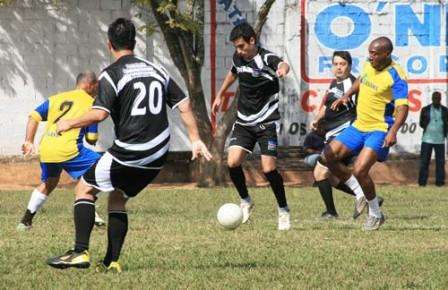 Leia mais sobre o artigo Campeonato Interno da Prefeitura: semifinais têm 15 gols