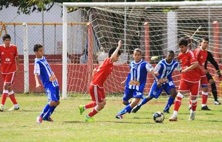 Leia mais sobre o artigo BF Cup: veja resultados de segunda-feira. Envie fotos de seu time
