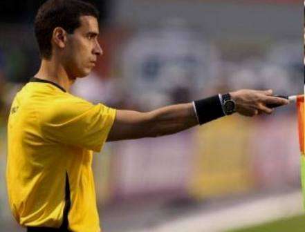Leia mais sobre o artigo Arbitragem: Van Gasse aprova Aristeu Tavares