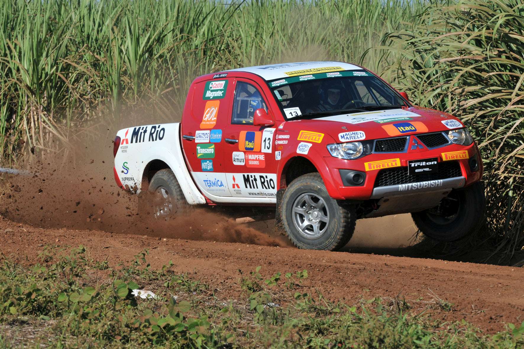 Leia mais sobre o artigo Piloto Marcelo Mendes perto do título antecipado da Mitsubishi Cup