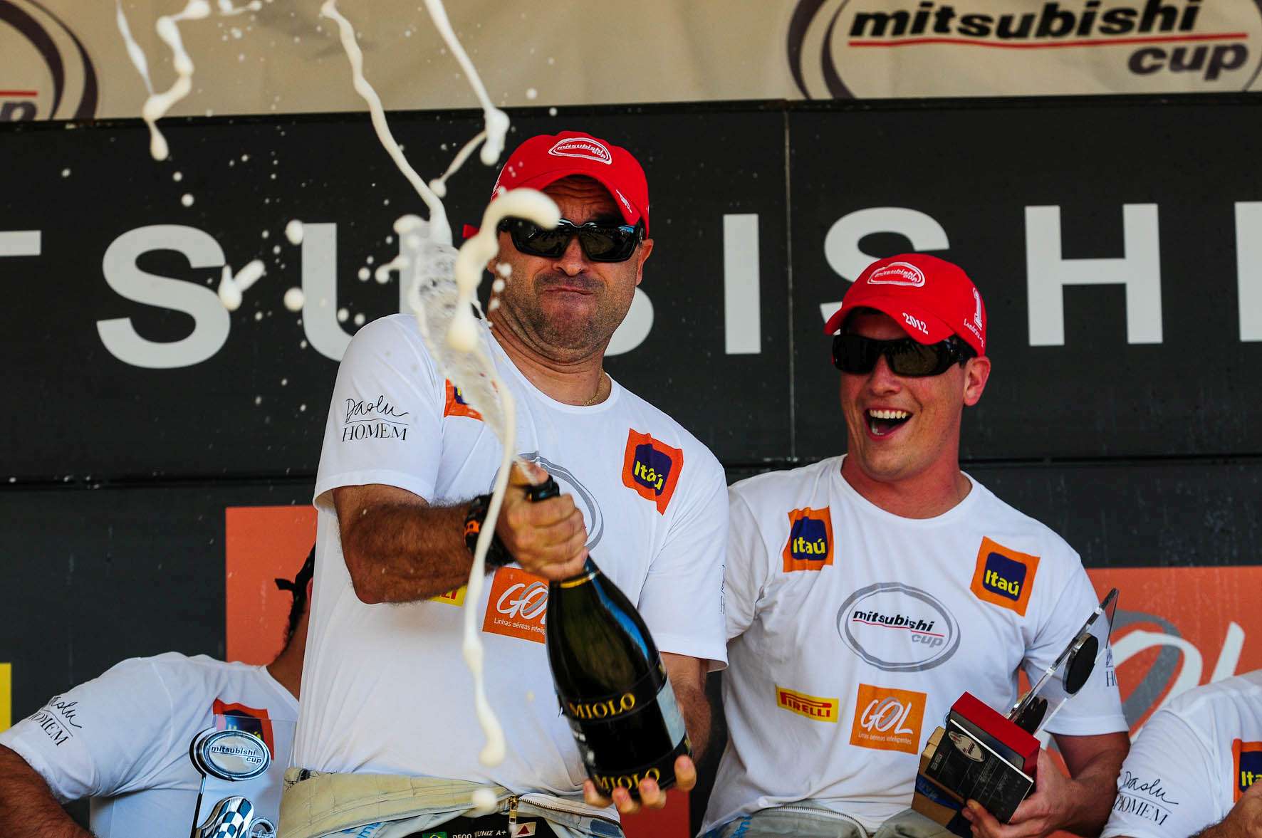 Leia mais sobre o artigo Piloto Marcelo Mendes é campeão antecipado da Mitsubishi Cup