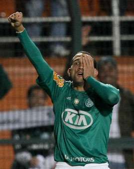 Leia mais sobre o artigo Barcos no Grêmio. Palmeiras leva R$ 4 milhões, Marcelo Moreno e mais 4 jogadores