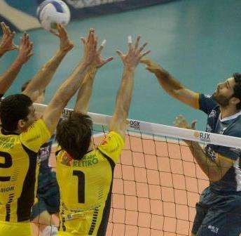 Leia mais sobre o artigo Voltaço, rival da UFJF no fim de semana, quer os playoffs da Superliga