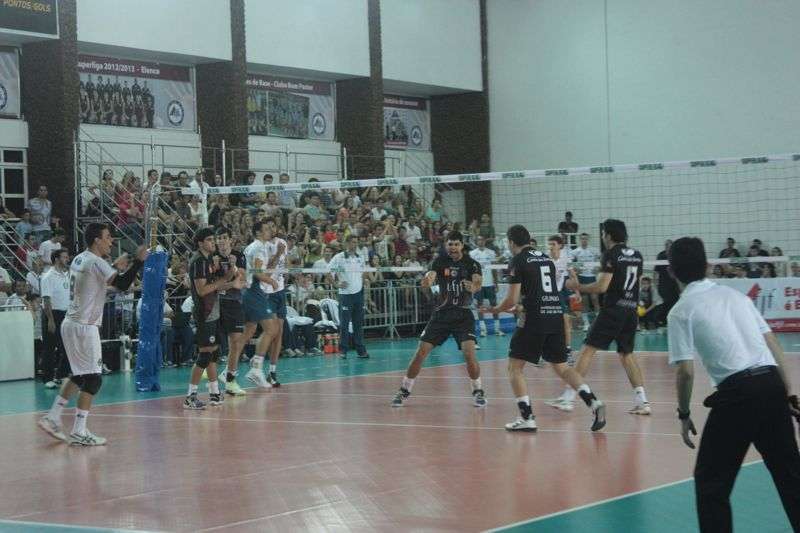 Leia mais sobre o artigo Nesta 5ª, Superliga ao vivo com promoção