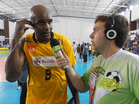 Leia mais sobre o artigo Joel leva São Bernardo à vitória: 3 a 2