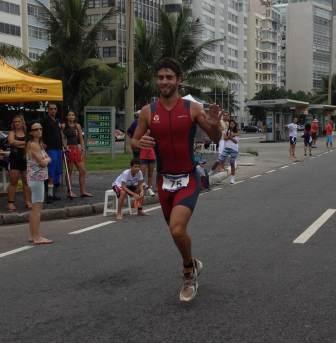 Leia mais sobre o artigo Hugo Amaral inicia Circuito Carioca de Aquathlon com terceiro lugar
