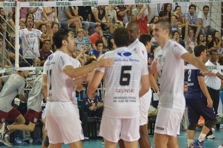Leia mais sobre o artigo ‘Um passo de cada vez’ para reagir na Superliga