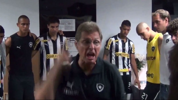 Leia mais sobre o artigo Oswaldo fala grosso no clássico: “Vai, peita, mete a mão na cara”