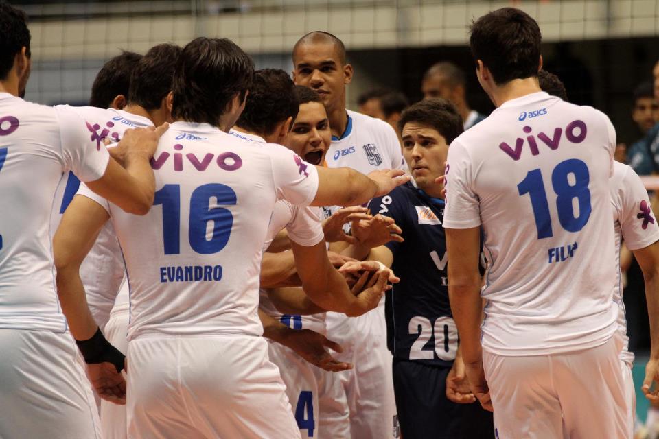 Leia mais sobre o artigo Cruzeiro bate Sesi-SP e é o primeiro finalista