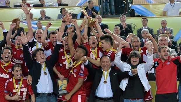 Leia mais sobre o artigo Leo Santana, de JF, é campeão europeu no Futsal
