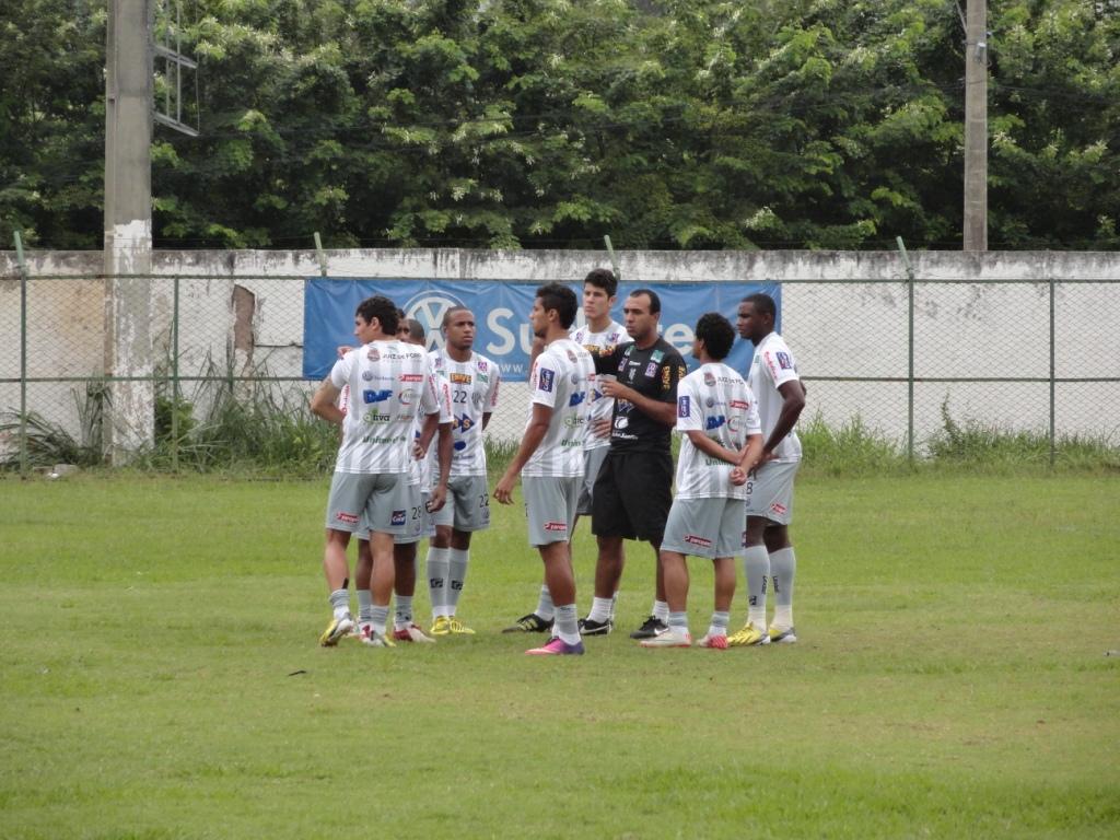 Leia mais sobre o artigo Torneio novo, vida nova! Tupi com a cabeça na estreia