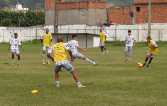 Leia mais sobre o artigo Felipe Surian vai usar time reserva em Santana de Cataguases
