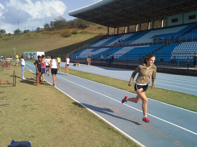 Leia mais sobre o artigo Faefid recebe Campeonato Mineiro de Atletismo Pré-Mirim e Mirim