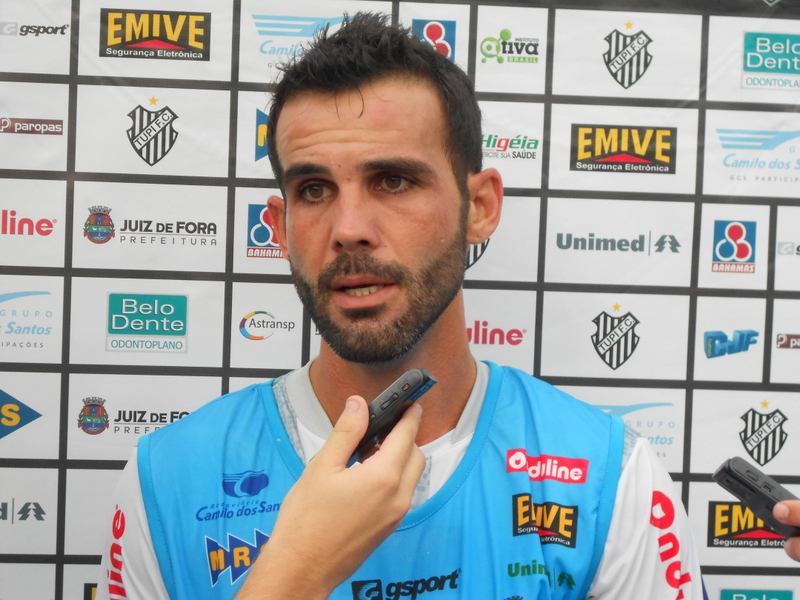 Leia mais sobre o artigo Momento carijó: desligamento de Lobinho e lesão de goleiro