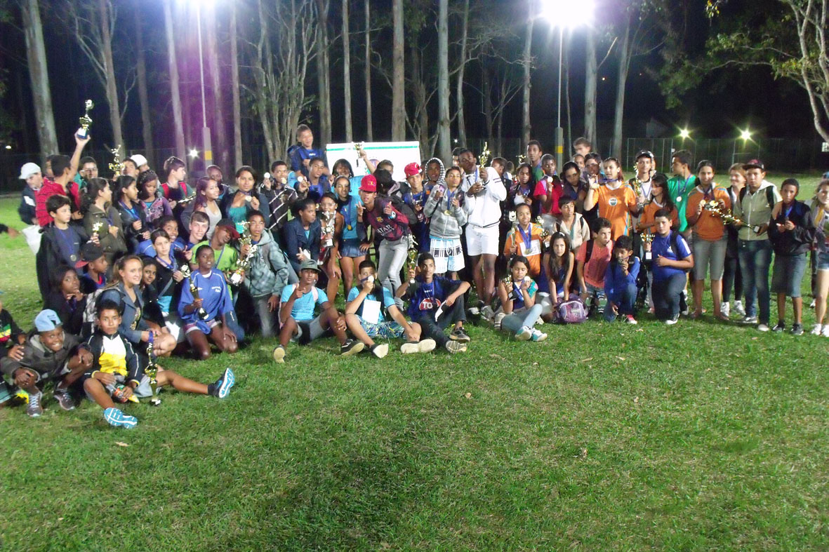 Leia mais sobre o artigo Festival esportivo reúne mais de 200 alunos da zona rural
