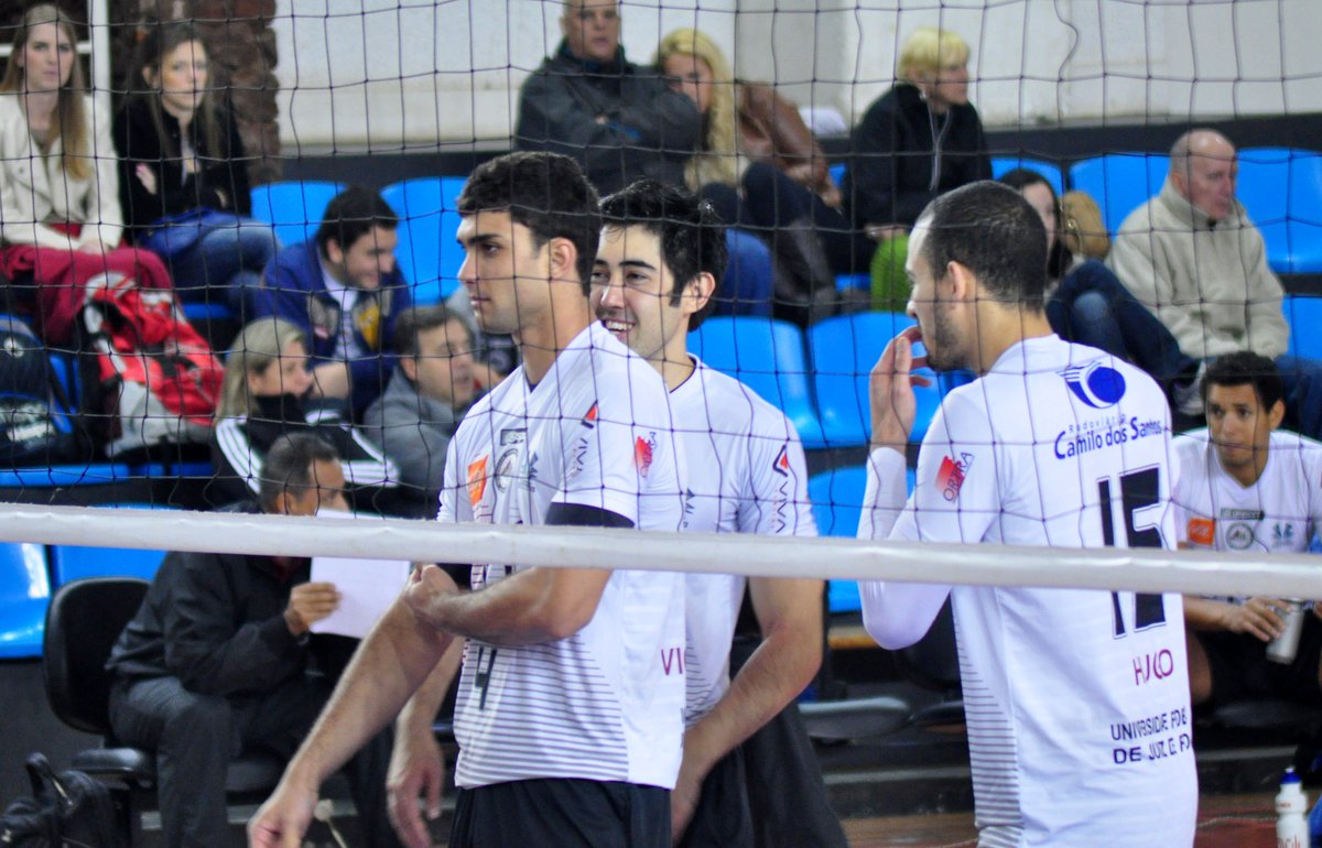 Leia mais sobre o artigo Com Lucão de volta, UFJF faz primeiro teste contra equipe da elite do Vôlei nacional
