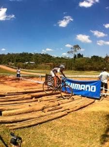 Leia mais sobre o artigo Roberta Stopa é campeã no Shimano Fest, em Mogi(SP)
